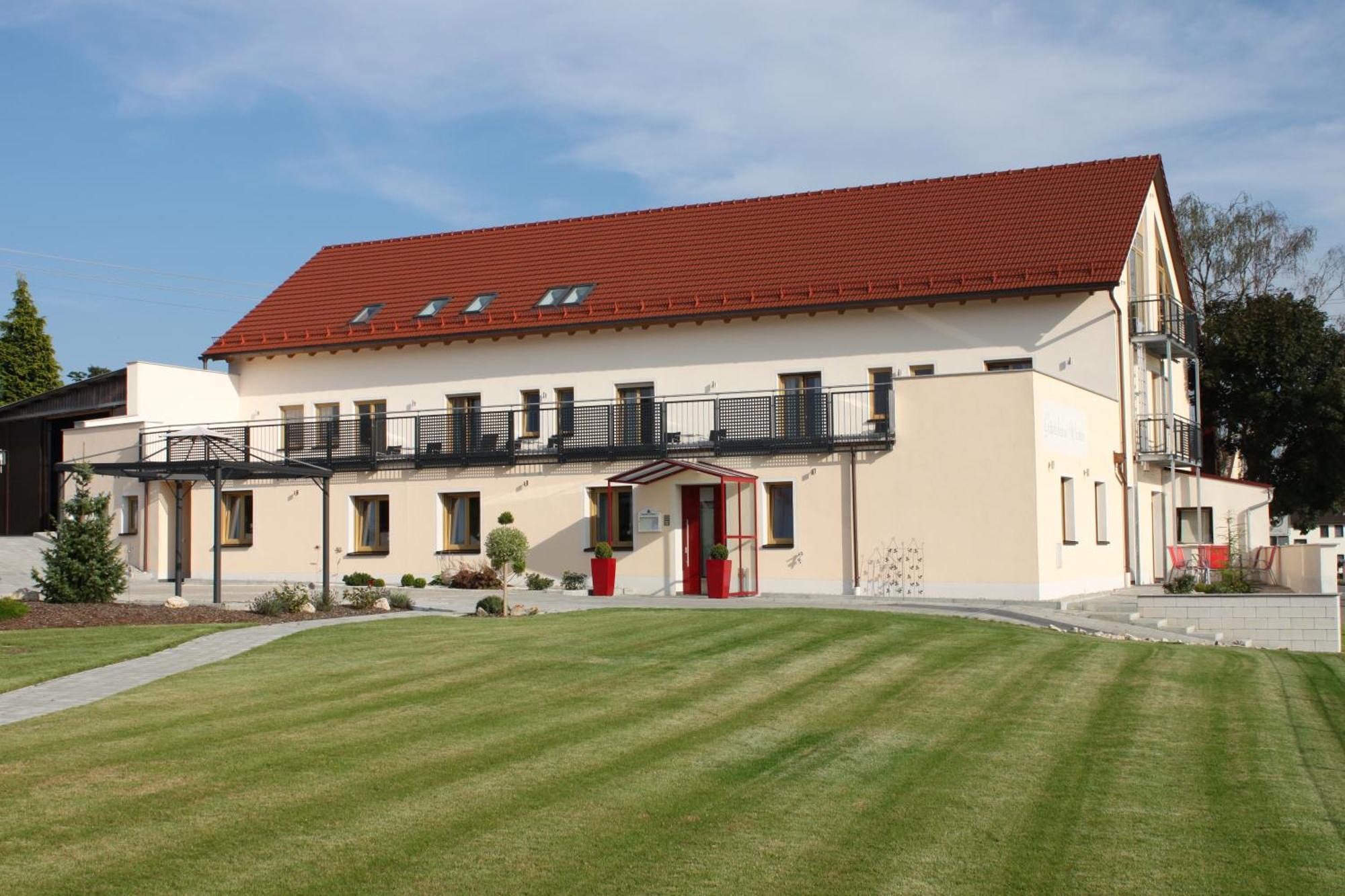 Landhotel Winter Affing Екстер'єр фото